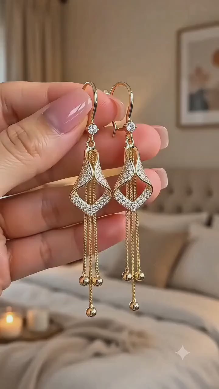 💥Limited Time Discount! 🔥Elegant Geometric Tassel Hook Earrings